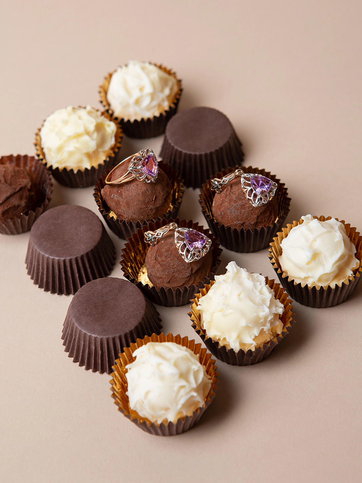 Кольцо золотое 585 с аметистом