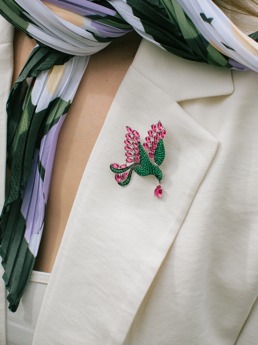 Брошь колибри из серебра 925 с кварцем и фианитами