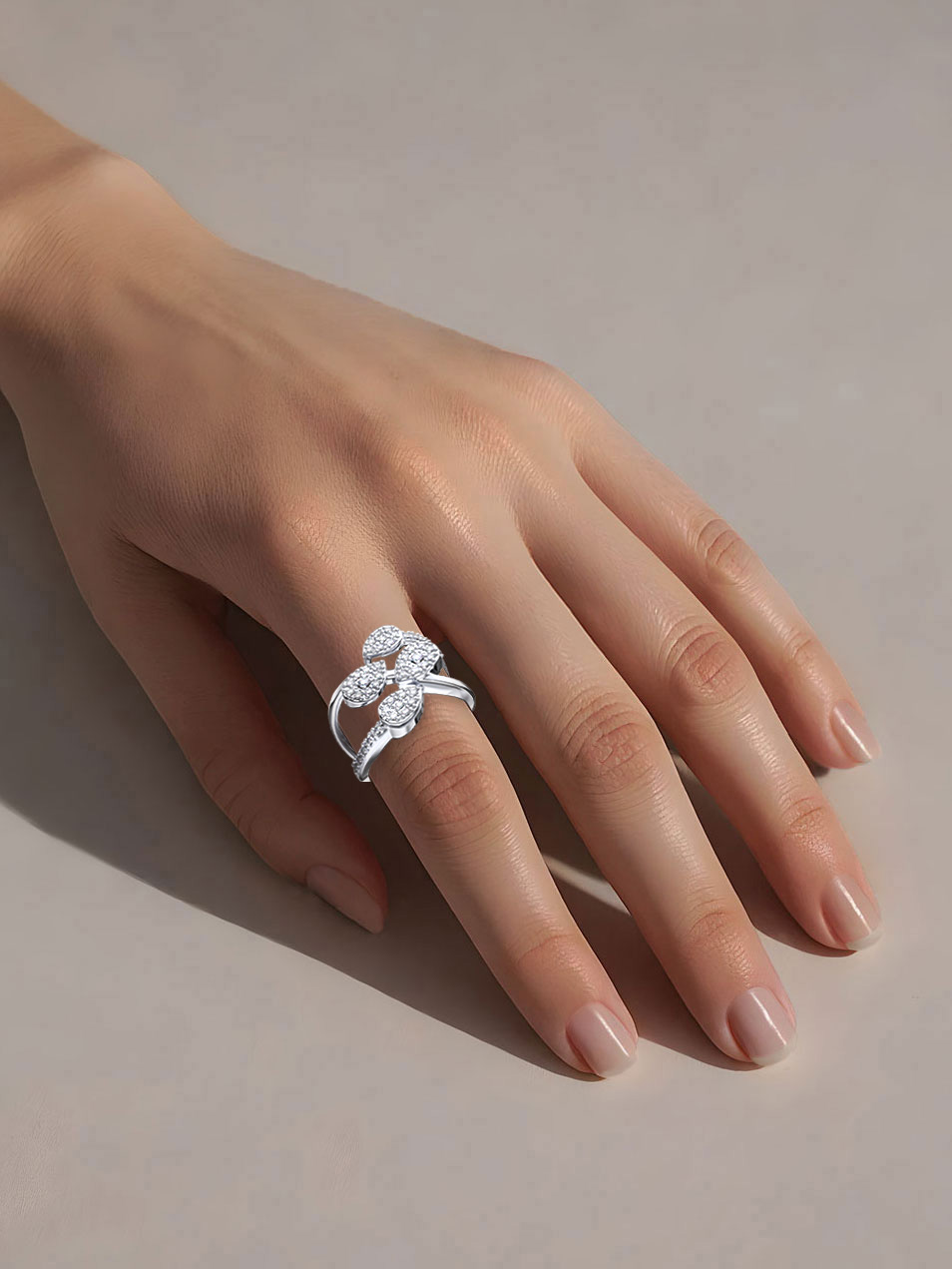 Кольцо на фалангу серебряное 925 с фианитами