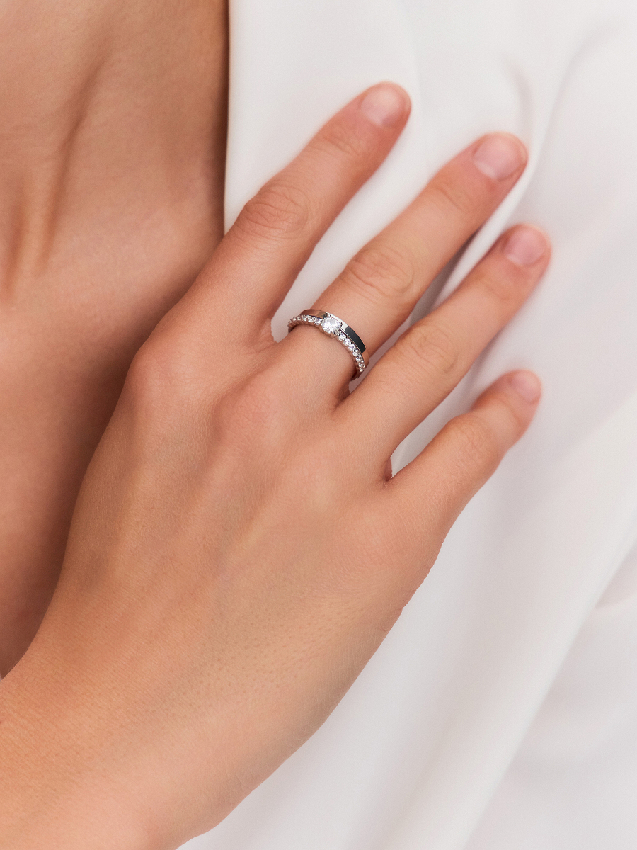 Кольцо из белого золота 585 с фианитами 