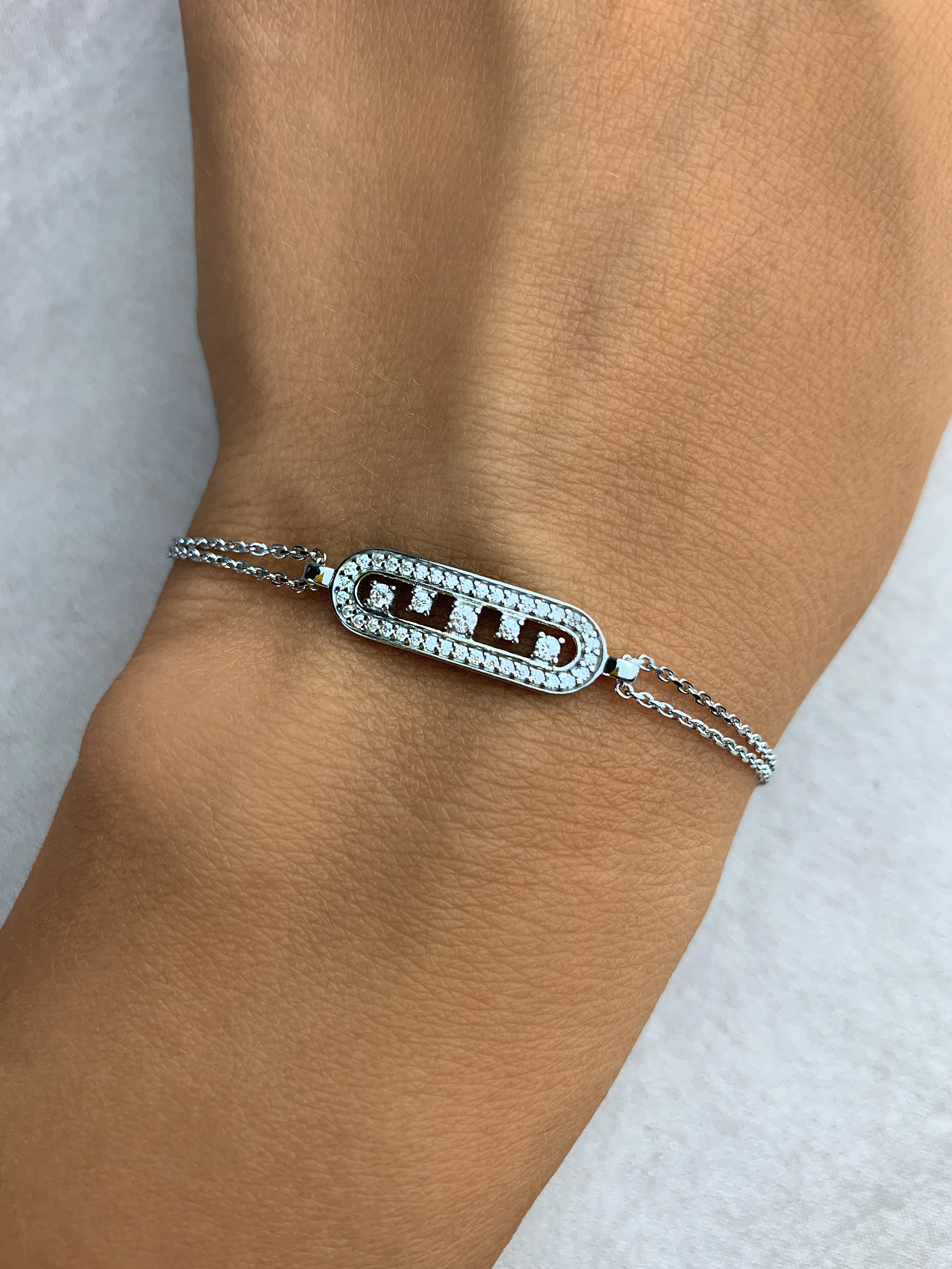 Браслет на руку серебряный 925 женский с камнями фианитами