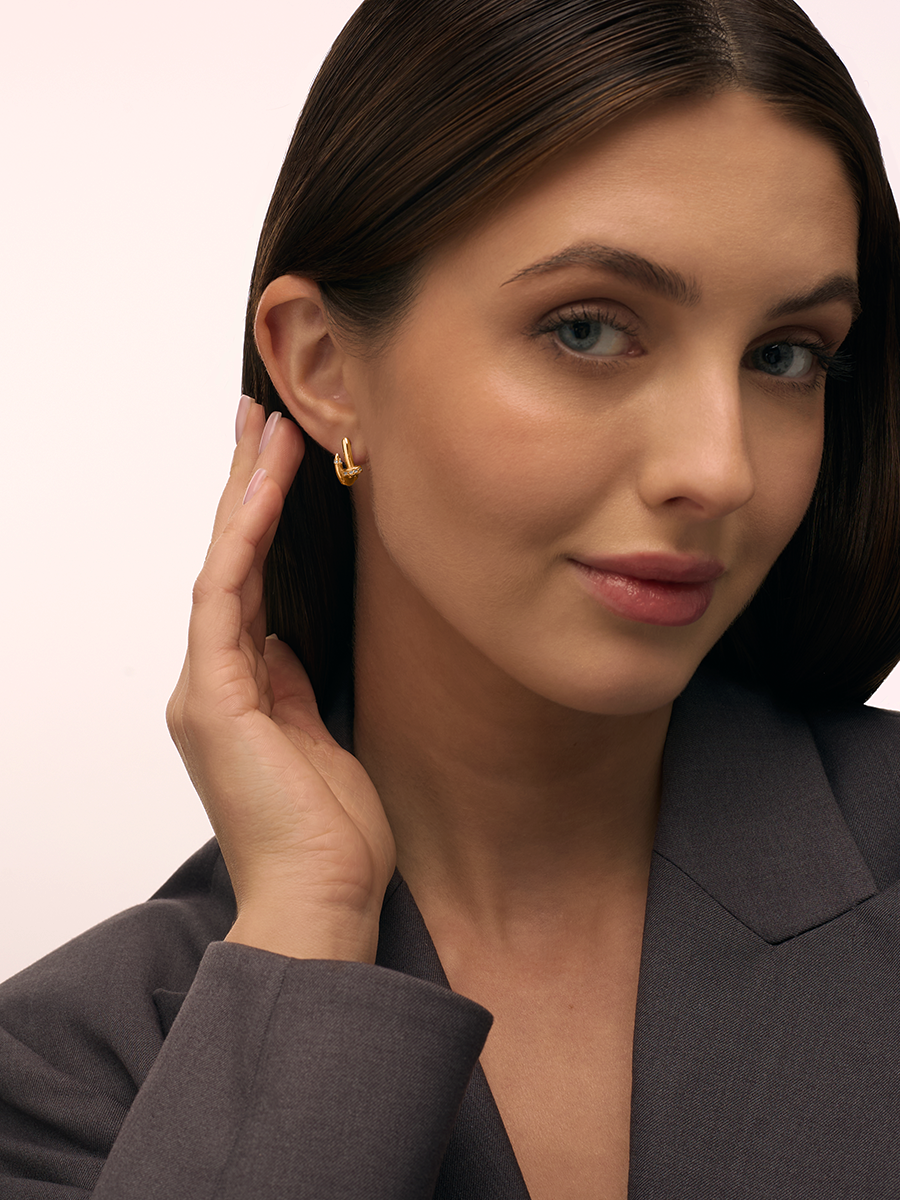 Серьги гвозди золотые 585 с бриллиантами