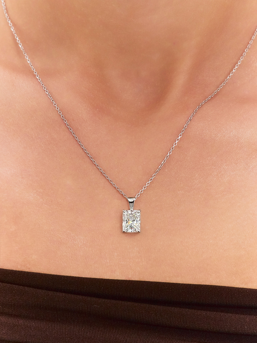 Подвеска серебряная 925 с крупным фианитом 