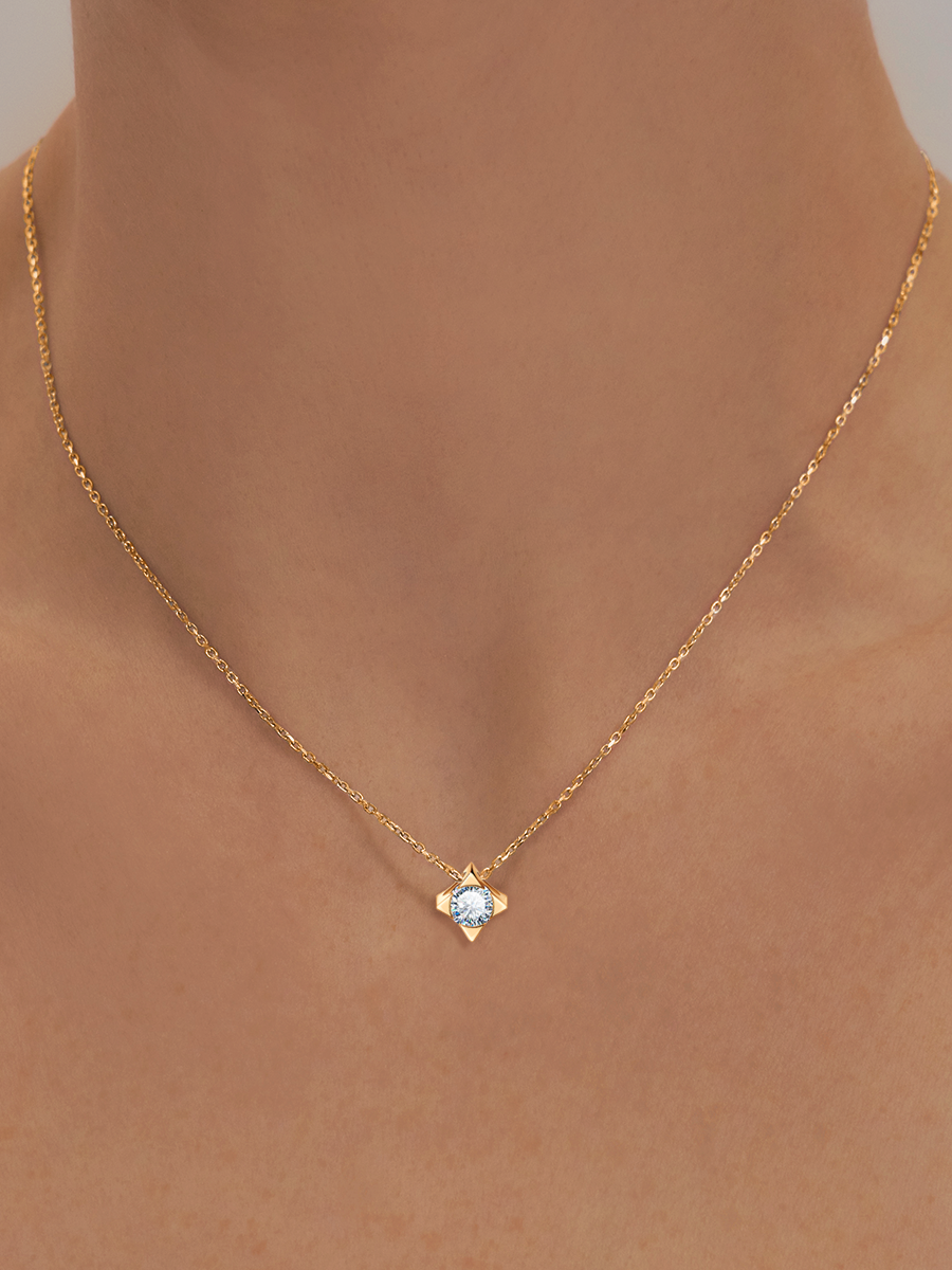 Колье золотое 585 с бриллиантом 