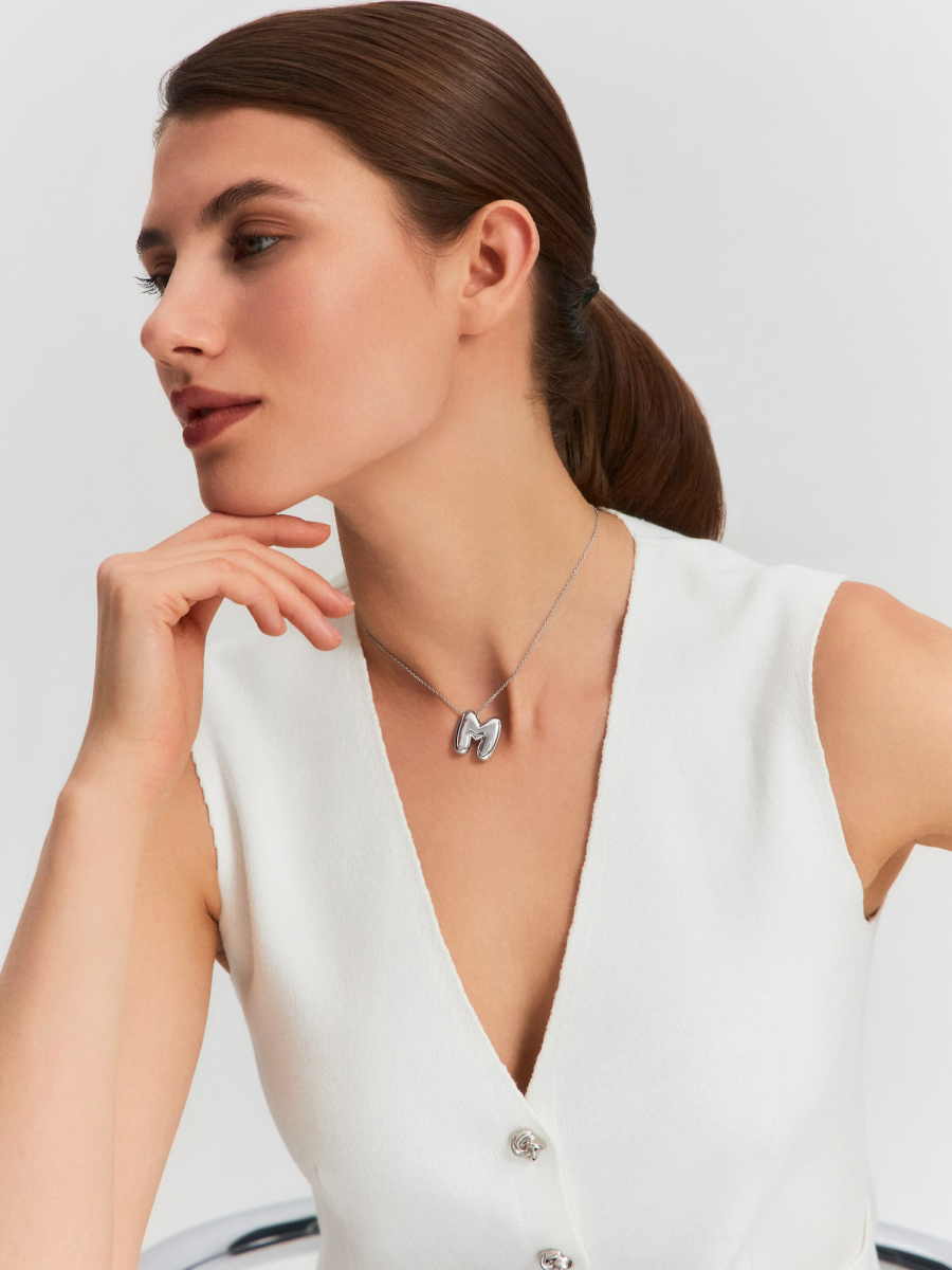 Подвеска буква М из серебра 925 без камней | 0400863Л00245