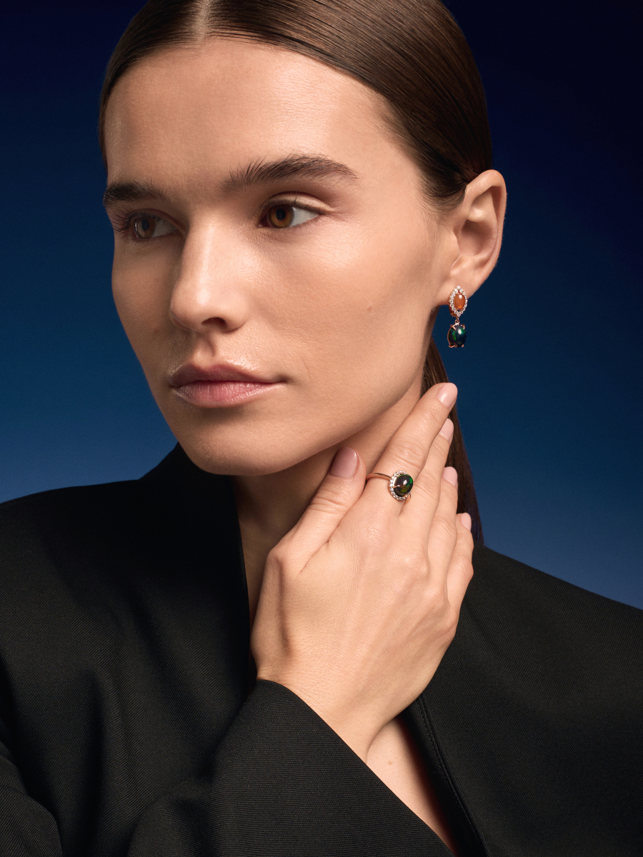 Кольцо золотое 585 с зеленым опалом и бриллиантами  | 1101494-13880