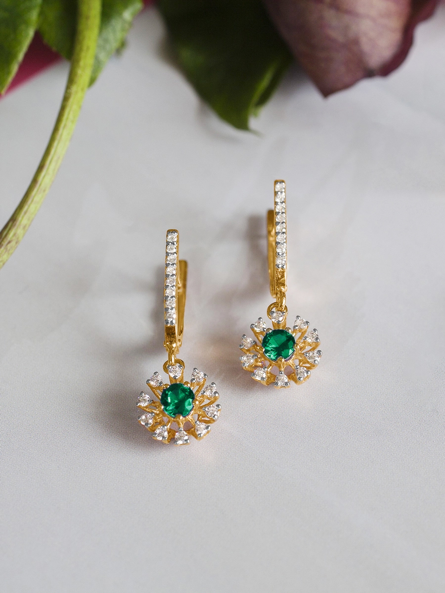 Серьги золотые 585 с изумрудами и бриллиантами | 2100236-00061