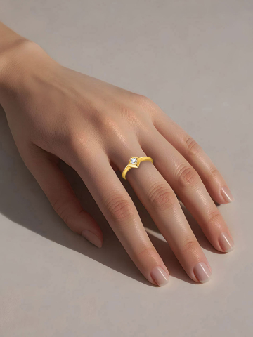 Кольцо помолвочное золотое 585 с бриллиантом