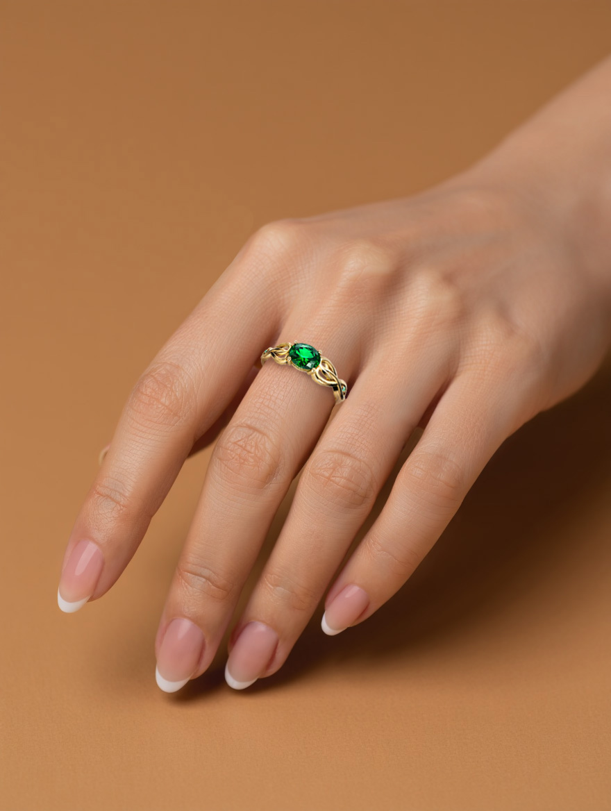 Кольцо золотое 585 с изумрудом | 1100846-00020