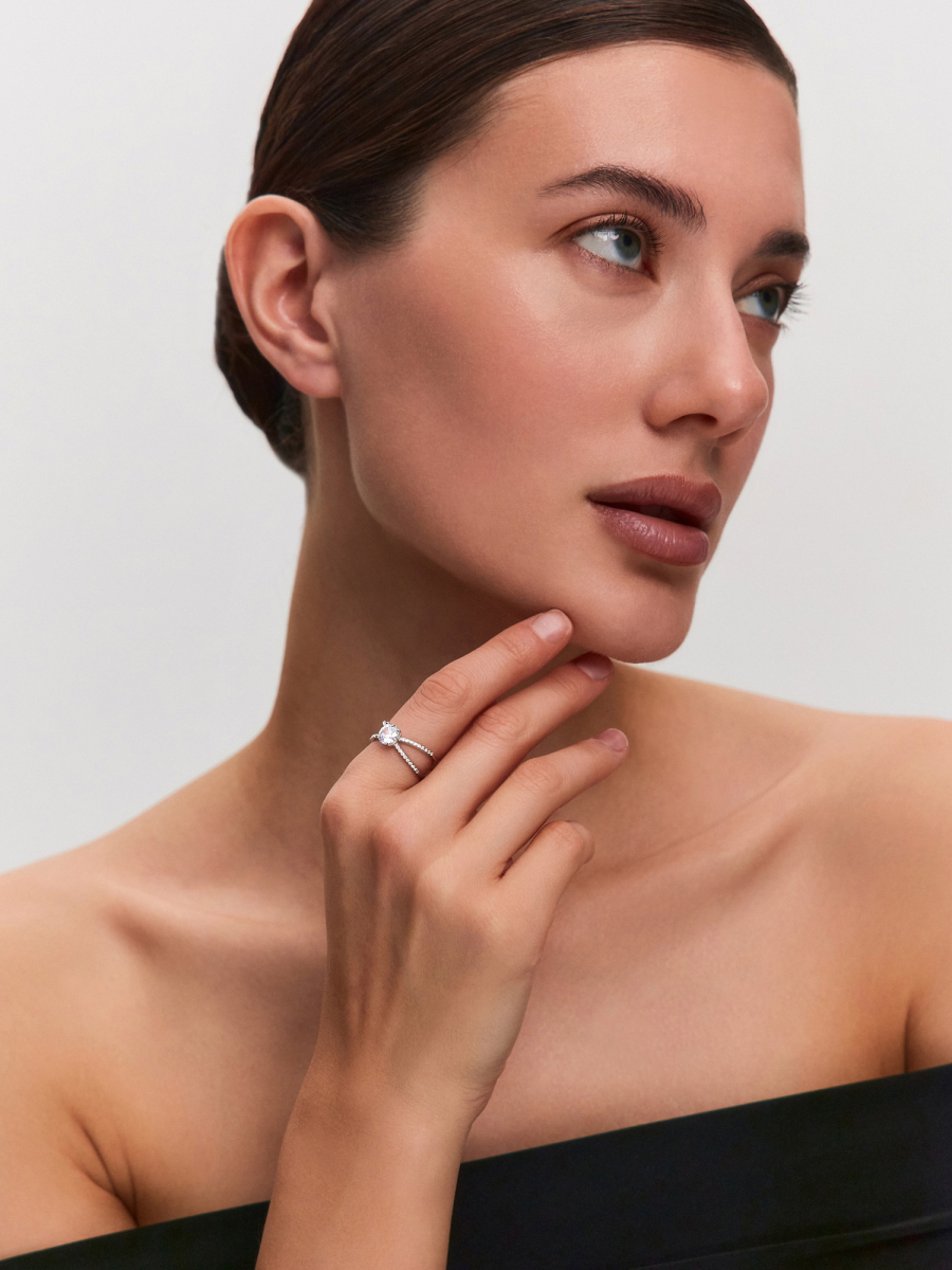 Кольцо из белого золота 585 с фианитами  | 0101424-00772