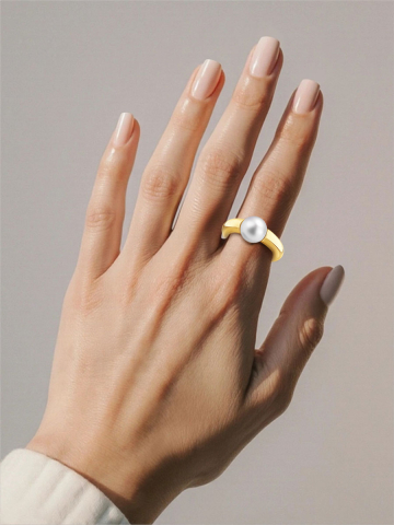 Кольцо золотое 585 с белым жемчугом 