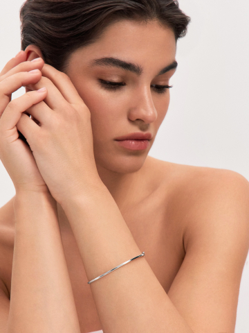 Браслет серебряный жесткий на руку 925 без камней