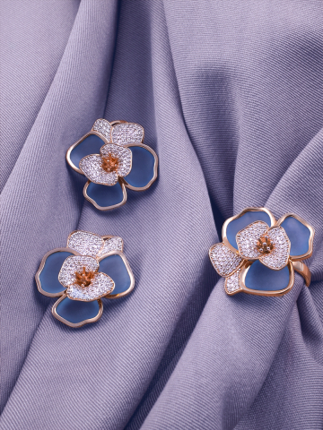 Серьги эйфория золотые 585 с небесно голубыми топазами Sky Blue и бриллиантами