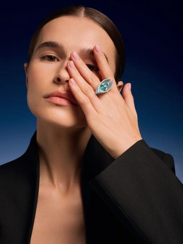 Кольцо из белого золота 585 с аквамарином аква сапфирами и бриллиантами 