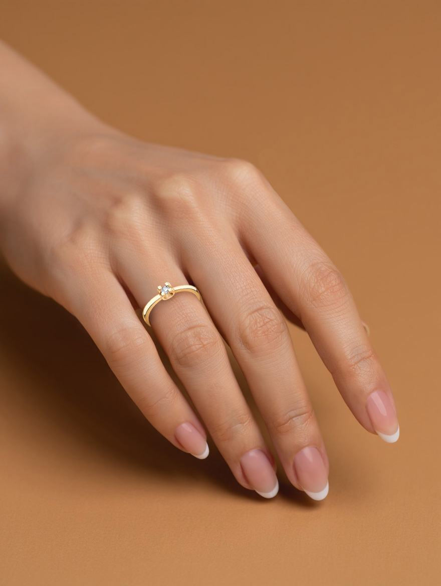 Кольцо из золота 585 с фианитом  | 1101381-00770