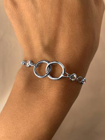 Браслет серебряный женский на руку 925 цепочка с камнями фианитами