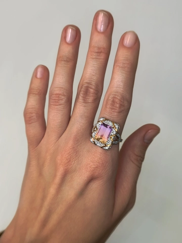 Кольцо золотое 585 с турмалином и бриллиантами