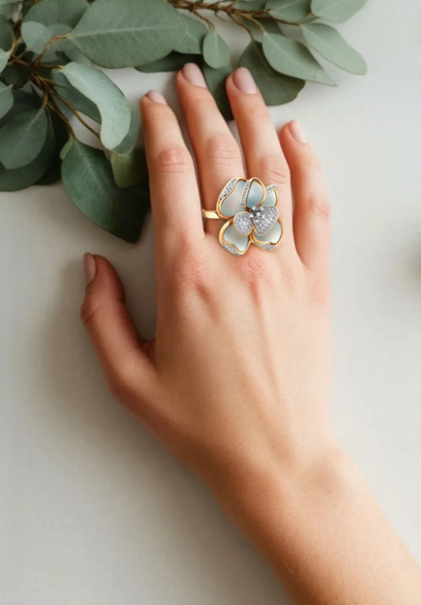 Кольцо эйфория золотое 585 с топазами и бриллиантами | 0101146-00106