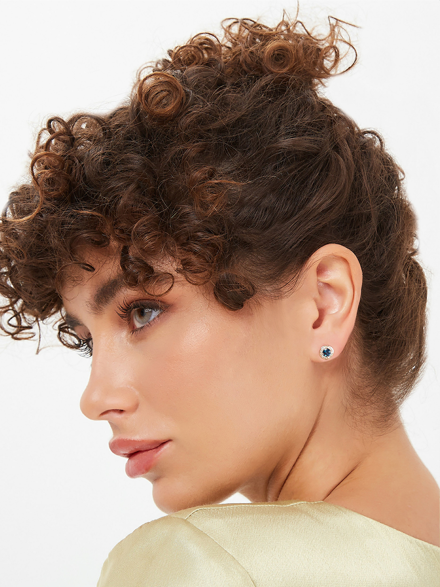 Серьги пусеты золотые 585 круглые с камнями фианитами | 6001154-00280