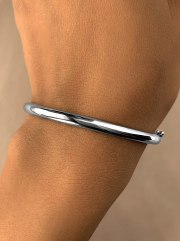 Браслет серебряный жесткий на руку 925 без камней