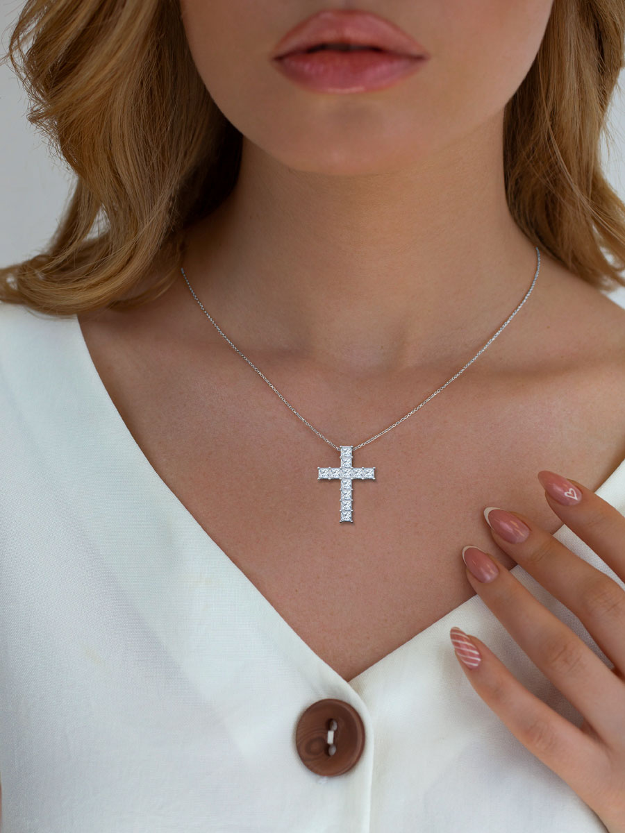 Колье крестик из белого золота 585 с муассанитами  | 9321503-05432