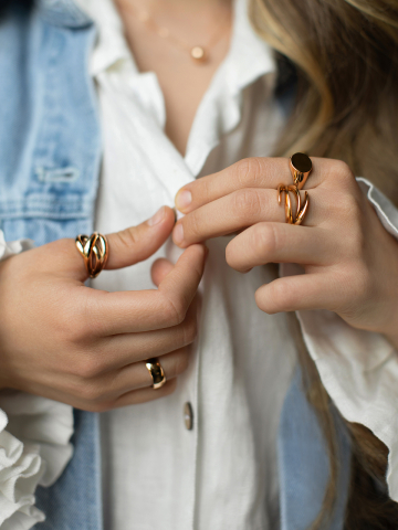 Золотая печатка 585 без камней